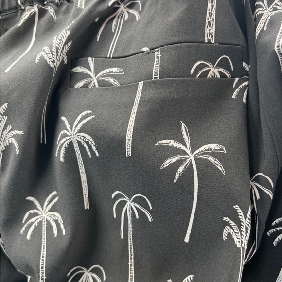 Marine Layer Allison Pant Black Palm Print NWT Medium - Picture 7 of 8